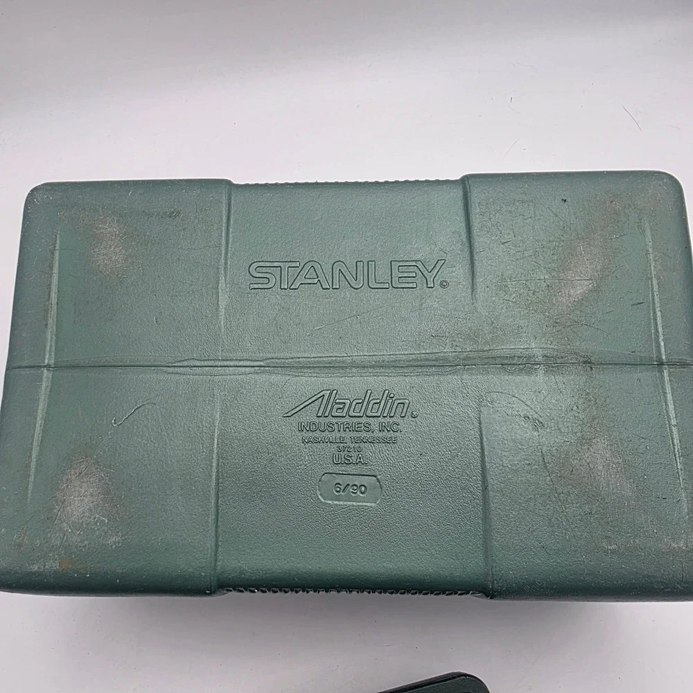 Vintage Aladdin Stanley Lunch Box Cooler Green Plastic Hard Shell 6/90 USA Made